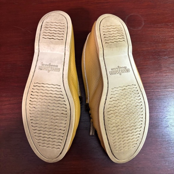 Minnetonka Beaded Leather Moccasins Women's 7.5 Tan - Picture 4 of 5